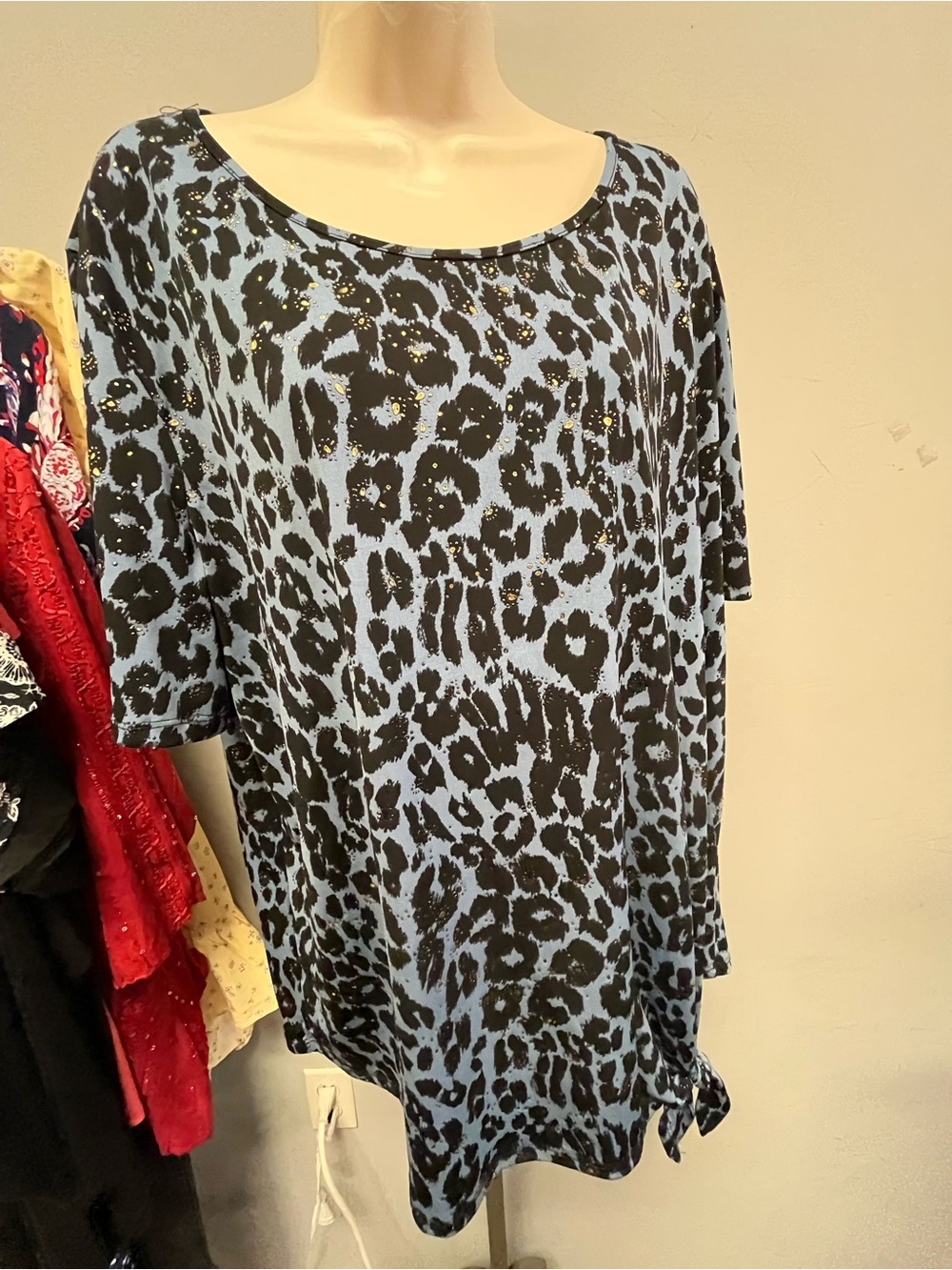 1575/ Amanda Amiana Blue and Black Leopard-Print Scoop Tunic with Side Tie